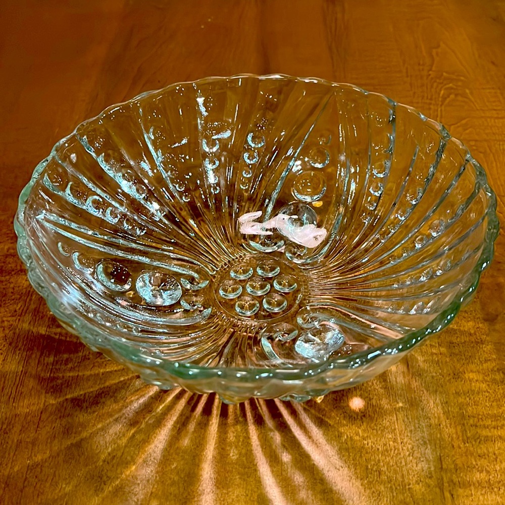 Anchor Hocking Clear Glass Bubble & Swirl 3 Footed Bowl